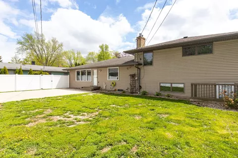 Exterior - 1336 W Grant St, Appleton, WI 54914 photo 5 of 7