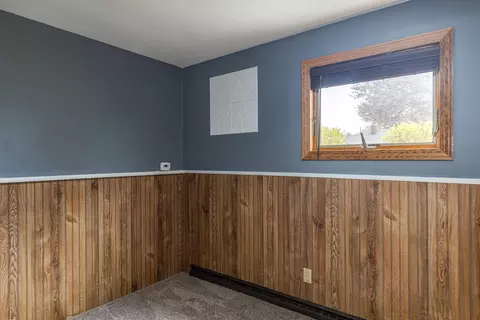 Bedroom - 1336 W Grant St, Appleton, WI 54914 photo 9 of 9
