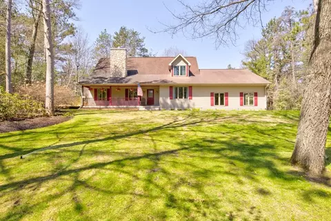 n2775 Stanley Lane, Marinette, WI 54143