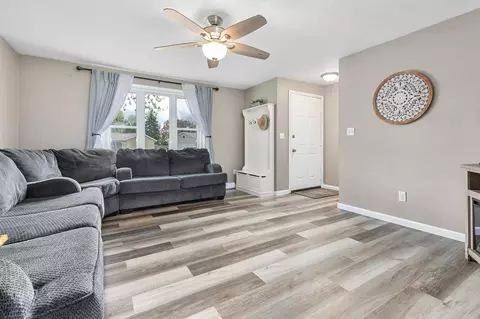 1508 E Moon Beam Trl, Appleton, WI 54915 photo 5
