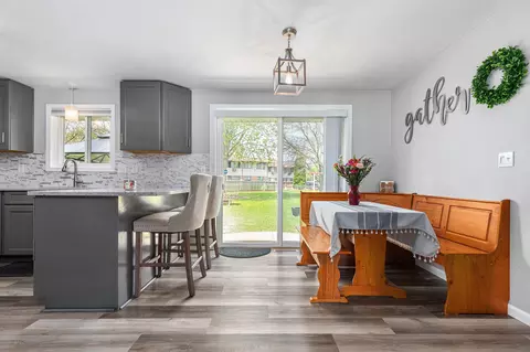 1508 E Moon Beam Trl, Appleton, WI 54915 photo 9