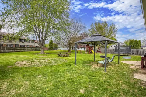 1508 E Moon Beam Trl, Appleton, WI 54915 photo 37