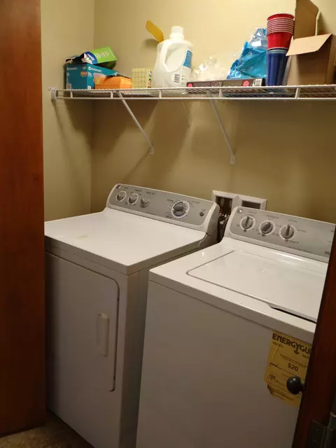 Other - 2312 E Plank Cir #D, Appleton, WI 54915 photo 5 of 10