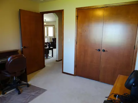 Other - 2312 E Plank Cir #D, Appleton, WI 54915 photo 7 of 10