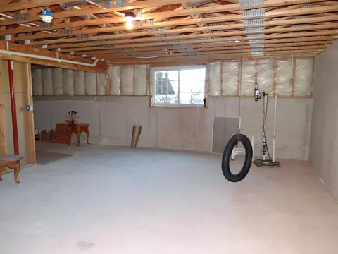 Other - 2312 E Plank Cir #D, Appleton, WI 54915 photo 8 of 10