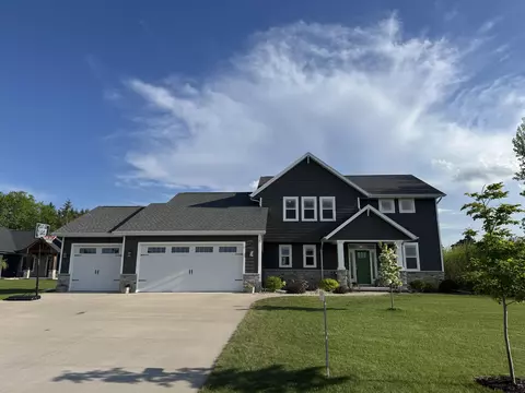 w6825 Melony Court, Greenville, WI 54942