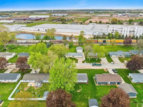 View/Area - 1049 Debra St, Wrightstown, WI 54180 photo 3 of 6