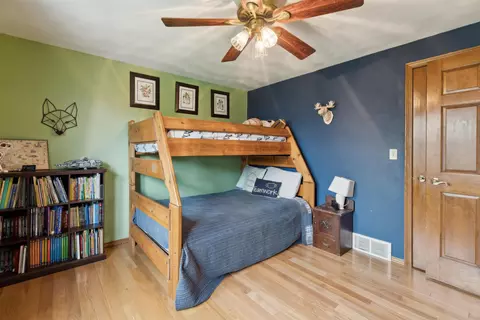 Bedroom - 3530 N Meadowsweet Ln, Appleton, WI 54911 photo 3 of 6