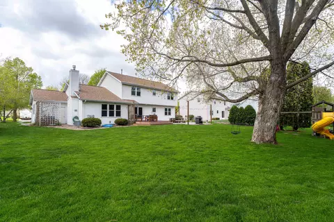 Exterior - 3530 N Meadowsweet Ln, Appleton, WI 54911 photo 9 of 9