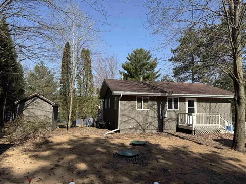 n7075 East Lake Crest Drive, Shawano, WI 54166