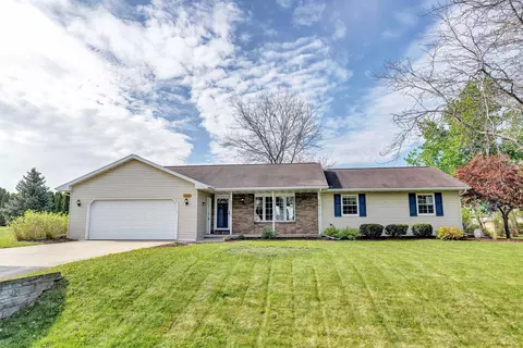3750 Heron Ln, Green Bay, WI 54311