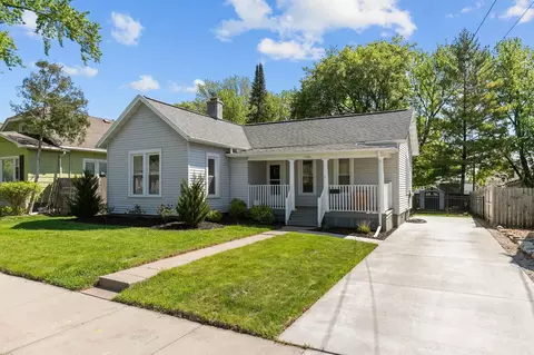 1720 Mt Vernon St, Oshkosh, WI 54901