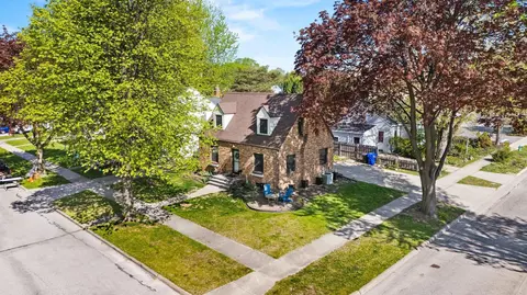 View/Area - 630 E Parkway Blvd, Appleton, WI 54911 photo 1 of 6