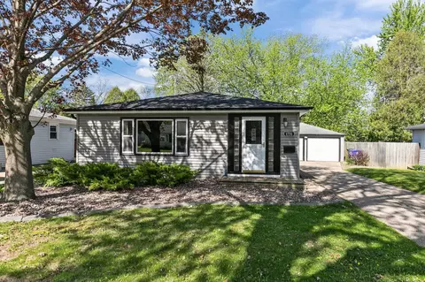 1731 S Walden Ave, Appleton, WI 54915
