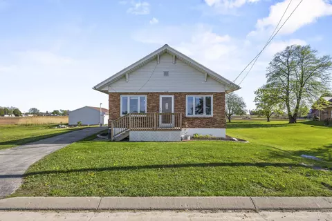 5038 Algoma Rd, New Franken, WI 54229