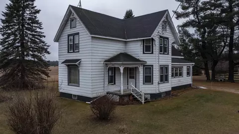 n2145 Lind Center Road, Waupaca, WI 54981