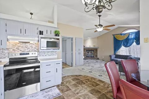 801 W Ridgeview Dr, Appleton, WI 54914 photo 5