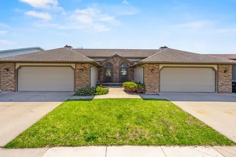 801 W Ridgeview Dr, Appleton, WI 54914