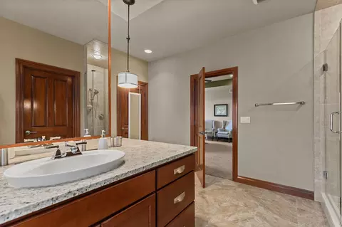 Bath - 310 E Bluewater Way, Appleton, WI 54913 photo 4 of 7