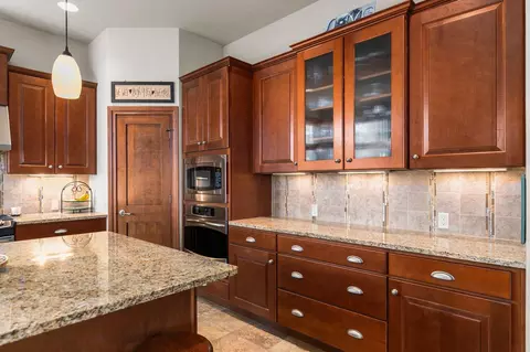 Kitchen - 310 E Bluewater Way, Appleton, WI 54913 photo 6 of 6