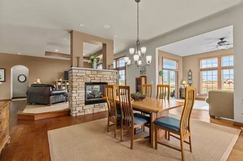 Dining - 310 E Bluewater Way, Appleton, WI 54913 photo 1 of 3
