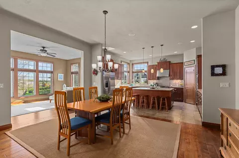 Dining - 310 E Bluewater Way, Appleton, WI 54913 photo 2 of 3