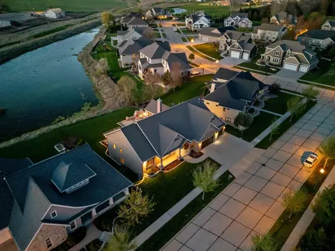 View/Area - 310 E Bluewater Way, Appleton, WI 54913 photo 4 of 7
