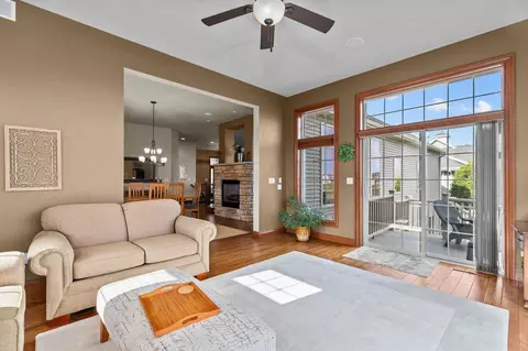 Living - 310 E Bluewater Way, Appleton, WI 54913 photo 5 of 6