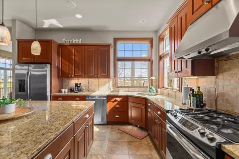 Kitchen - 310 E Bluewater Way, Appleton, WI 54913 photo 4 of 6
