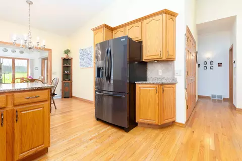 Kitchen - 1809 E Sylvan Ave, Appleton, WI 54915 photo 2 of 5