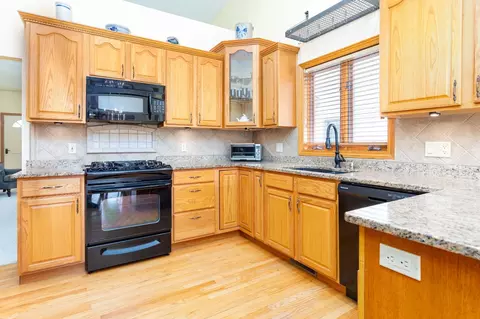 Kitchen - 1809 E Sylvan Ave, Appleton, WI 54915 photo 1 of 5