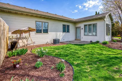 Exterior - 1809 E Sylvan Ave, Appleton, WI 54915 photo 2 of 9