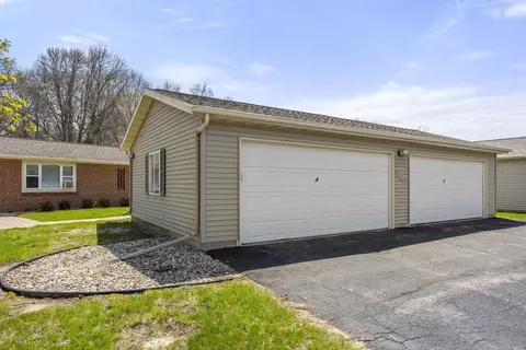 925 S West Ct UNIT A, Appleton, WI 54915 photo 21