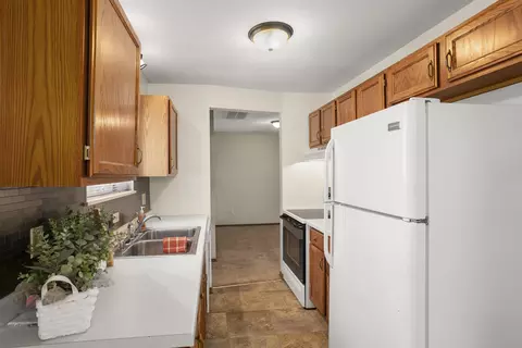 925 S West Ct UNIT A, Appleton, WI 54915 photo 5