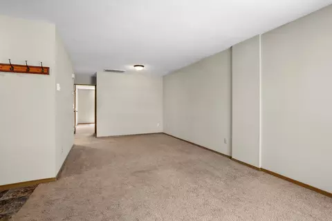 925 S West Ct UNIT A, Appleton, WI 54915 photo 8