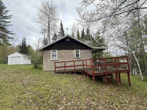 4730 N Lake Rd, Florence, WI 54121
