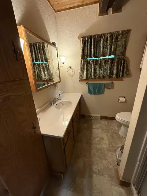 Bath - w10412 Island Lake Lane, Gresham, WI 54128 photo 1 of 2