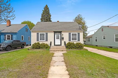 2406 15th St, Two Rivers, WI 54241
