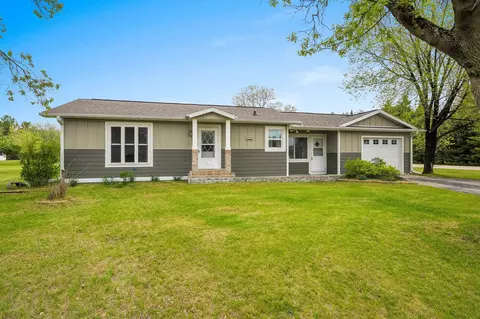 1004 2nd Ave, Crivitz, WI 54114
