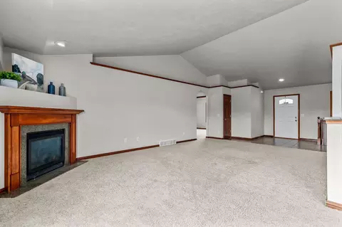 Living - 4816 W Corsican Pine Dr, Appleton, WI 54913 photo 1 of 2