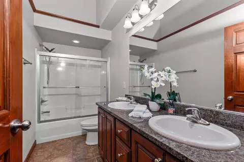 Bath - 4816 W Corsican Pine Dr, Appleton, WI 54913 photo 1 of 2