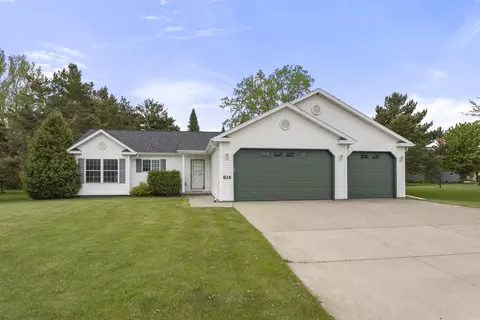 826 Hickory St, Hortonville, WI 54944