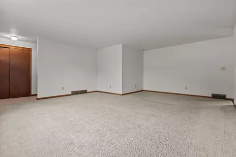 Living - 3512 Crestview Dr, Appleton, WI 54915 photo 2 of 7
