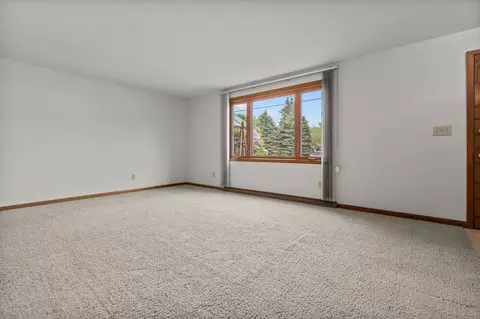 Living - 3512 Crestview Dr, Appleton, WI 54915 photo 3 of 7