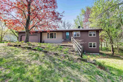 515 Silas Dr, De Pere, WI 54115