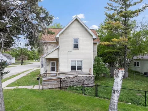 1617 Crooks Ave, Kaukauna, WI 54130