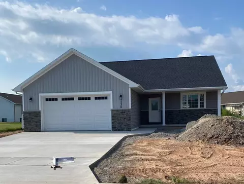 1236 Northwood Dr, Seymour, WI 54165