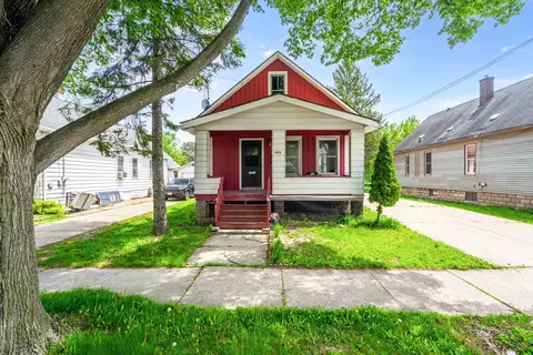 909 S Oakland Ave, Green Bay, WI 54304
