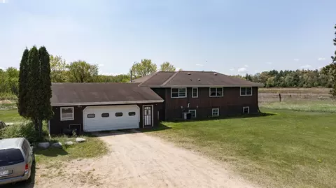 e4347 East Gate Drive, Waupaca, WI 54981