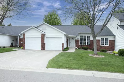 3205 N Mistwood Ln, Appleton, WI 54914